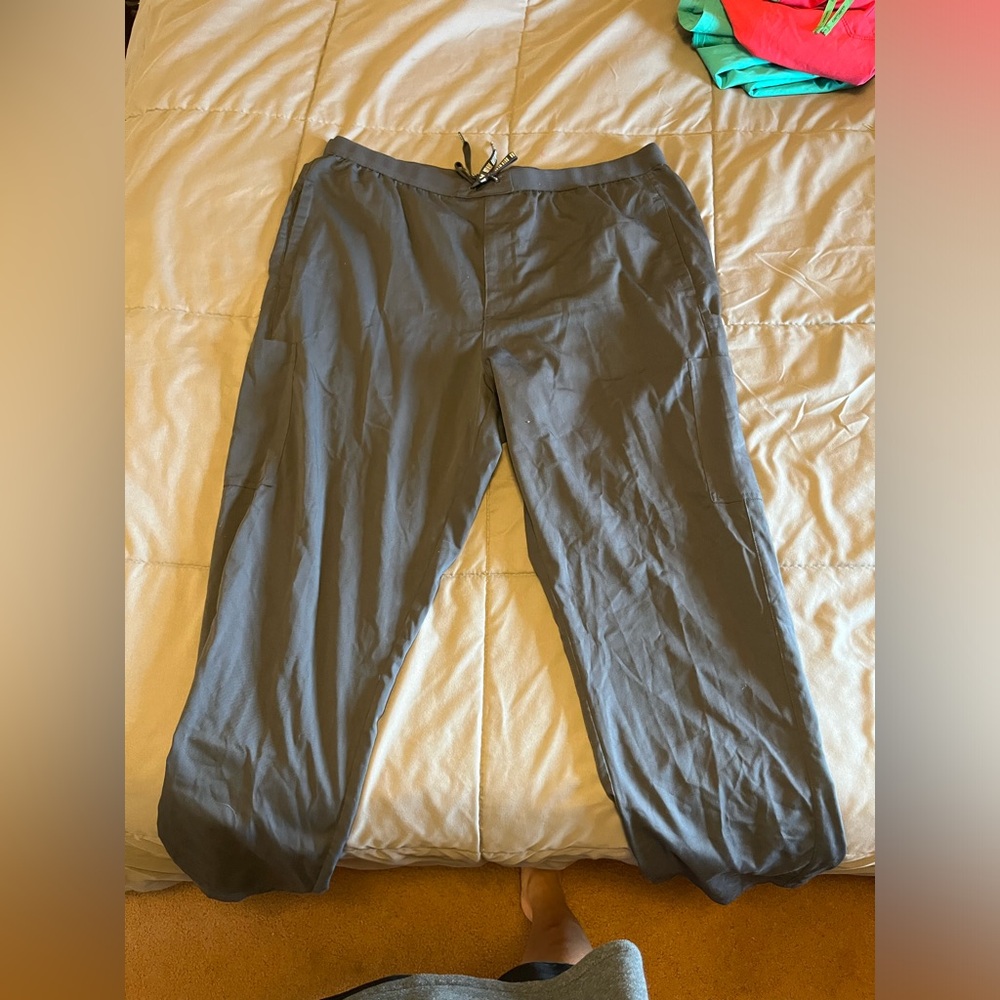 2XL scrub pants. grey